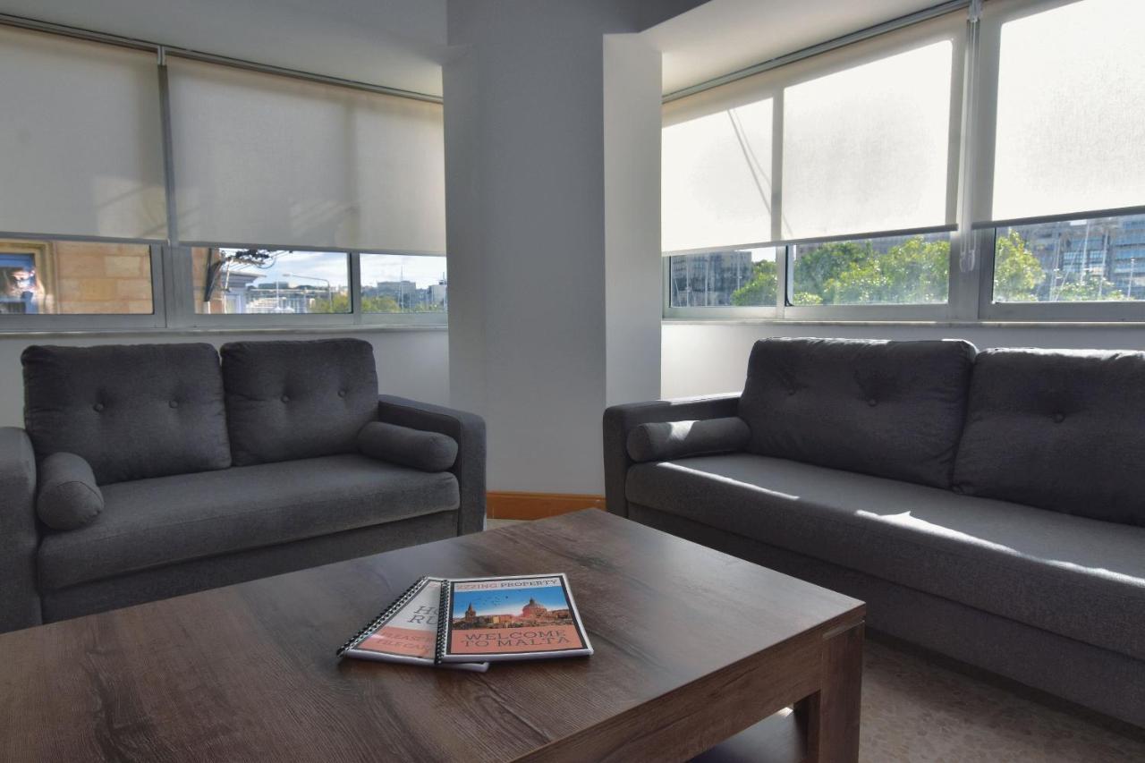 2 Bedroom, Central And Spacious Apartment With Sea View - 2 Msida Ngoại thất bức ảnh